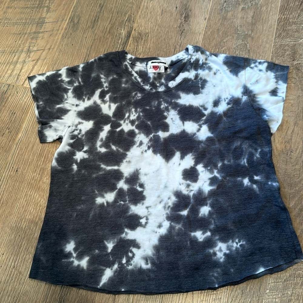Lucy Girls Gray and White Tie Dye T Shirt Size Small